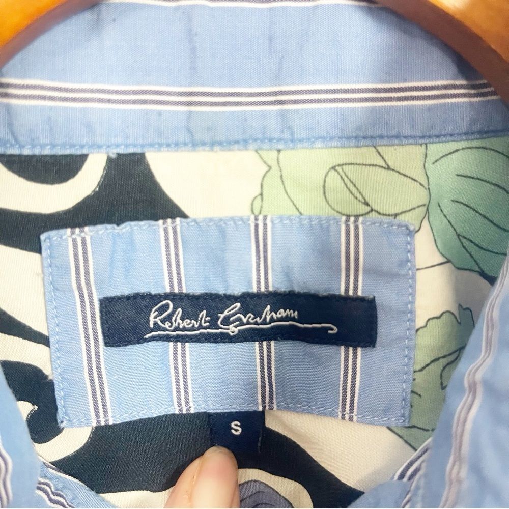 Robert Graham Blue Striped Button Down Shirt Floral Cuffs Size Small - Picture 3 of 7